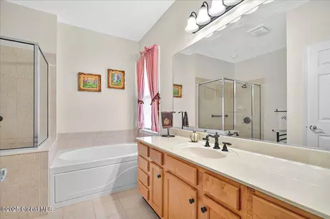 Bath - 40 Sheldon Dr, Mechanicville, NY 12118 photo 3 of 3