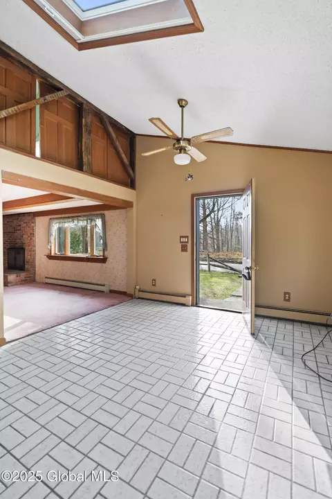 9 Griffith Ln, Glenville, NY 12302 photo 7
