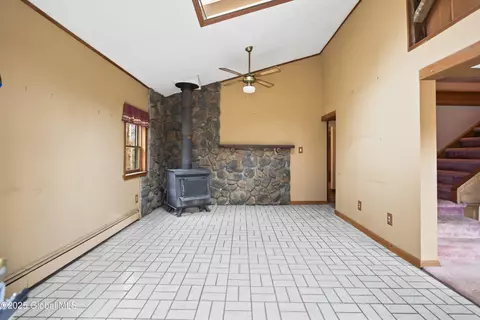 9 Griffith Ln, Glenville, NY 12302 photo 5