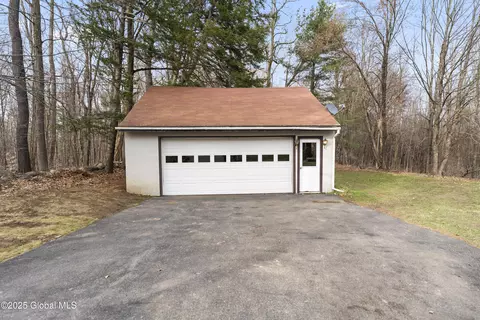 9 Griffith Ln, Glenville, NY 12302 photo 35