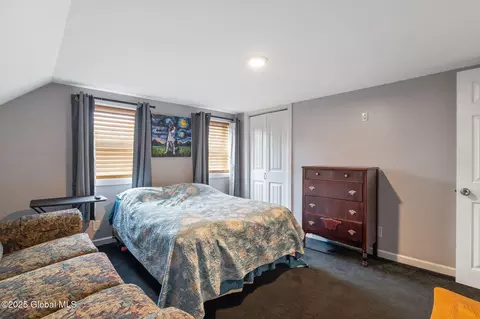 Bedroom - 330 Mariaville Rd, Schenectady, NY 12306 photo 5 of 5