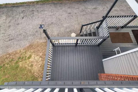 Exterior - 330 Mariaville Rd, Schenectady, NY 12306 photo 3 of 10