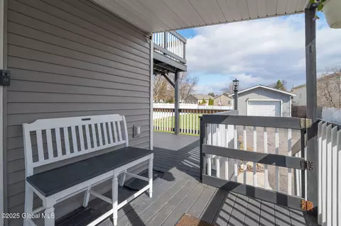 Exterior - 330 Mariaville Rd, Schenectady, NY 12306 photo 4 of 10