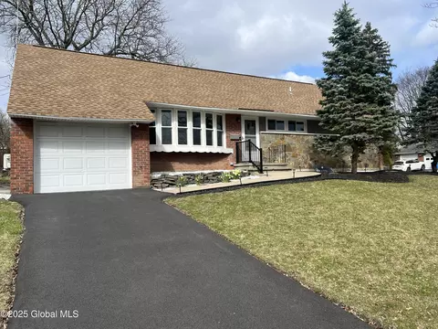 241 Hackett Blvd, Albany, NY 12208