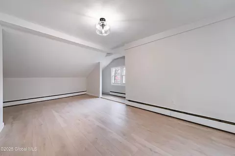Bedroom - 115 Droms Rd, Glenville, NY 12302 photo 3 of 4