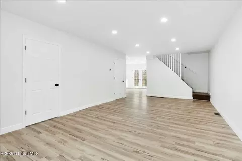 Living - 449 Taurus Rd, Schenectady, NY 12304 photo 4 of 4