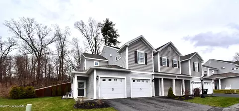 1003 Grayson Pl, Schenectady, NY 12302 photo 3