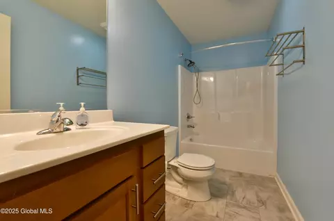 1003 Grayson Pl, Schenectady, NY 12302 photo 24