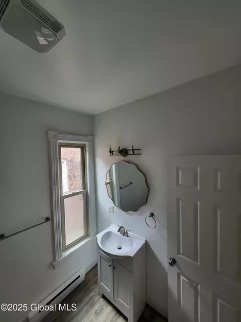 762 Eastern Ave, Schenectady, NY 12308 photo 7