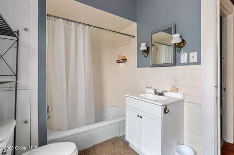 Bath - 162 Elm St, Cobleskill, NY 12043 photo 5 of 5