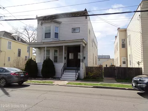 1871 9th Ave, Watervliet, NY 12189