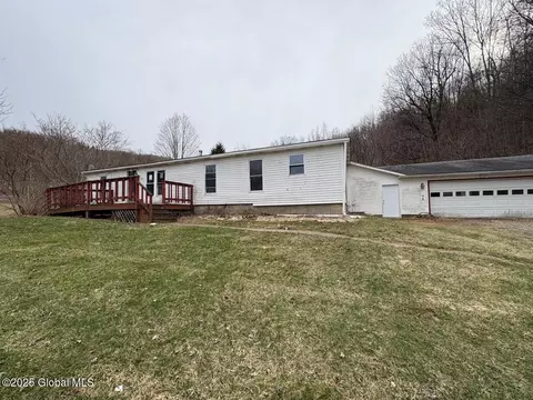 122 Gilchrist Hill Rd, Hartford, NY 12838