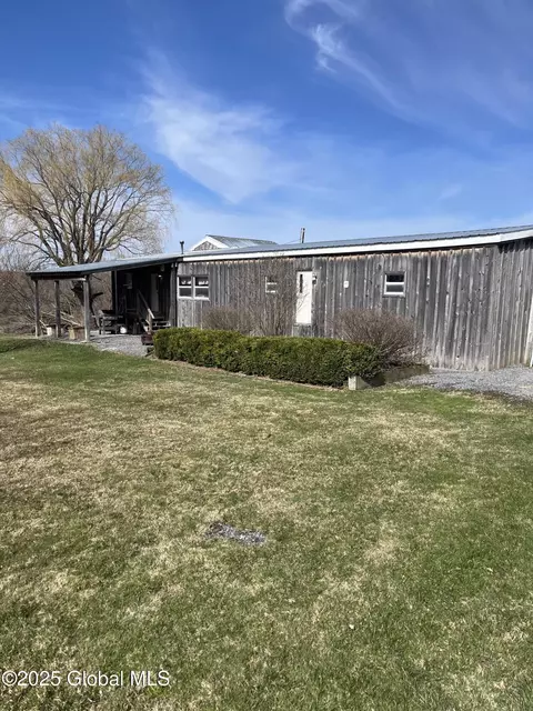 125 Mc Duffee Rd, Esperance, NY 12066