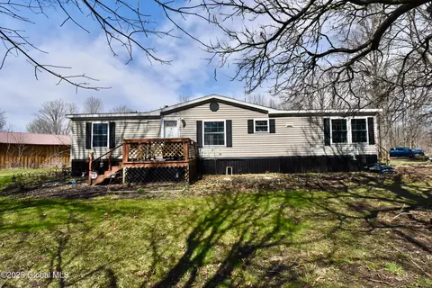 124 Lafayette St, Victory Mills, NY 12884