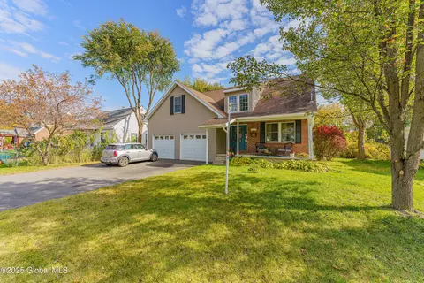 3220 Franklin St, Schenectady, NY 12306