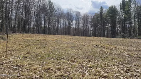 134 Kunkel Point Rd, Gloversville, NY 12078