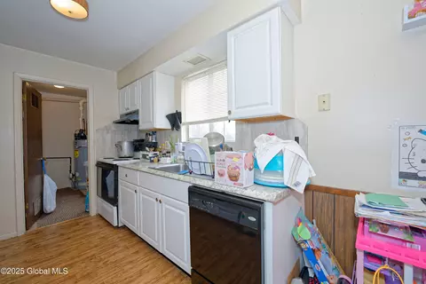 233 Jackson Ave, Schenectady, NY 12304 photo 31
