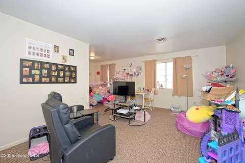 233 Jackson Ave, Schenectady, NY 12304 photo 27
