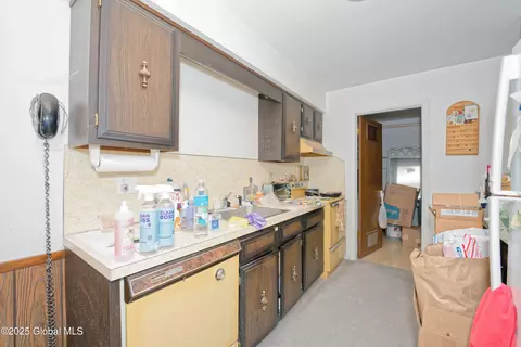 233 Jackson Ave, Schenectady, NY 12304 photo 42