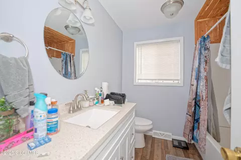 233 Jackson Ave, Schenectady, NY 12304 photo 16