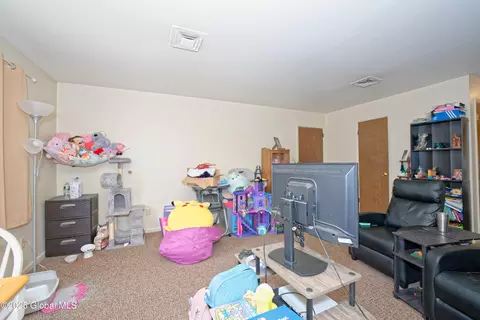 233 Jackson Ave, Schenectady, NY 12304 photo 29