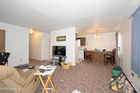 233 Jackson Ave, Schenectady, NY 12304 photo 17