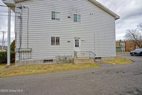 233 Jackson Ave, Schenectady, NY 12304 photo 47
