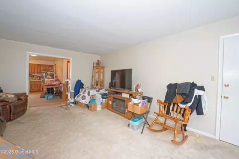 233 Jackson Ave, Schenectady, NY 12304 photo 9