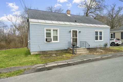 23 Lakeview Ave, Rensselaer, NY 12144