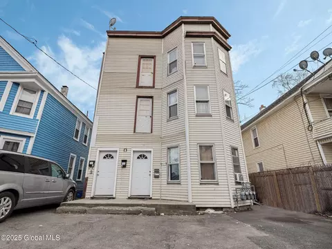 836 Bridge St, Schenectady, NY 12303