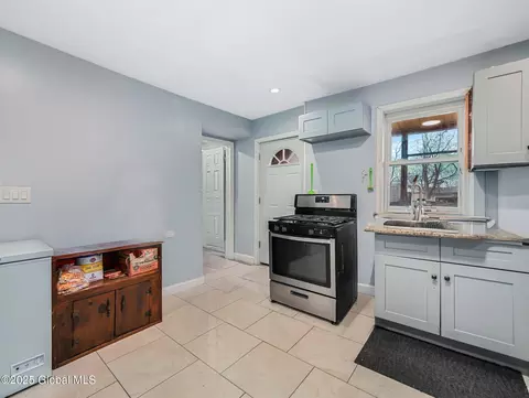 836 Bridge St, Schenectady, NY 12303 photo 7