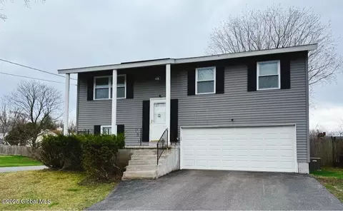 22 Holly Blvd, Scotia, NY 12302