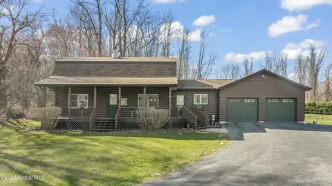 126 County Route 26a, Stuyvesant, NY 12173