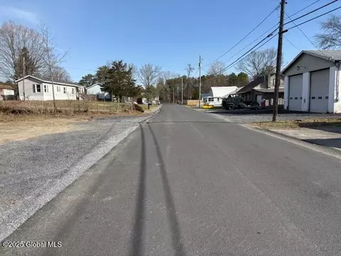 L27 Rhode Island Ave., Queensbury, NY 12804