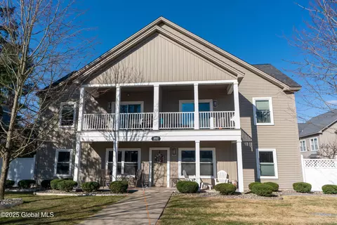 289 Jefferson St #19, Saratoga Springs, NY 12866