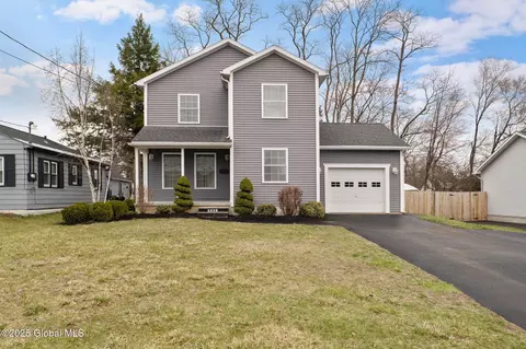 2038 Fiero Ave, Schenectady, NY 12303