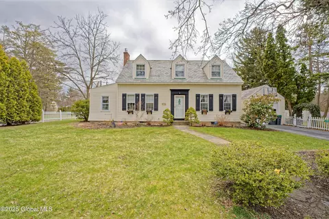 1476 Baker Ave, Schenectady, NY 12309