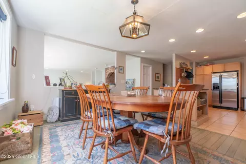 204 Louden Rd, Saratoga Springs, NY 12866 photo 11