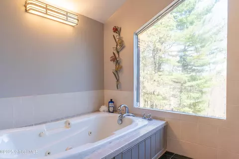204 Louden Rd, Saratoga Springs, NY 12866 photo 36