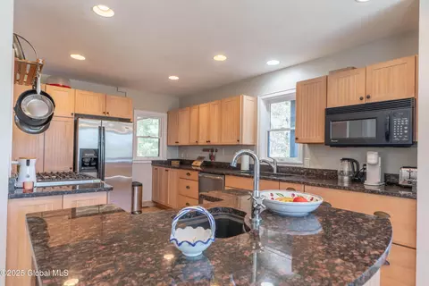 204 Louden Rd, Saratoga Springs, NY 12866 photo 14