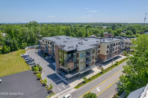 116 West Ave #302, Saratoga Springs, NY 12866