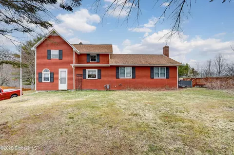 86 W State St, Gloversville, NY 12078