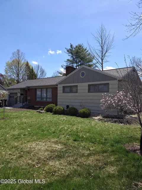 27 E Parkwood St, Albany, NY 12203