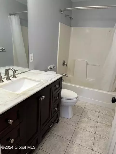 2 Breanna Dr, Schenectady, NY 12304 photo 43