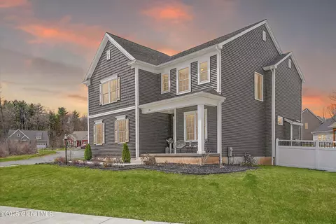 23 S Village Cir, Round Lake, NY 12151