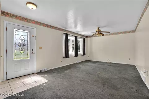 15 Ruby Ln, Selkirk, NY 12158 photo 5