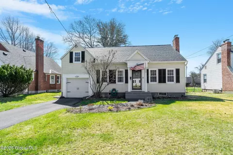 976 New Scotland Rd, Albany, NY 12208