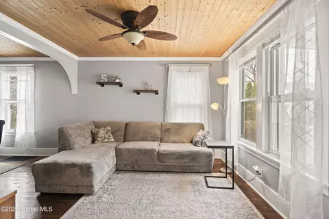 10 Buchanan St, Schenectady, NY 12304 photo 6