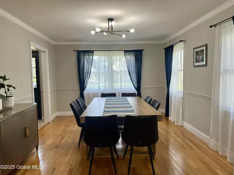 Dining - 3 Timber Ln, Glenmont, NY 12077 photo 3 of 4