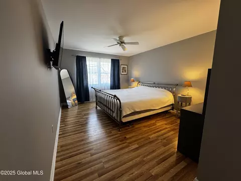 Bedroom - 3 Timber Ln, Glenmont, NY 12077 photo 2 of 7